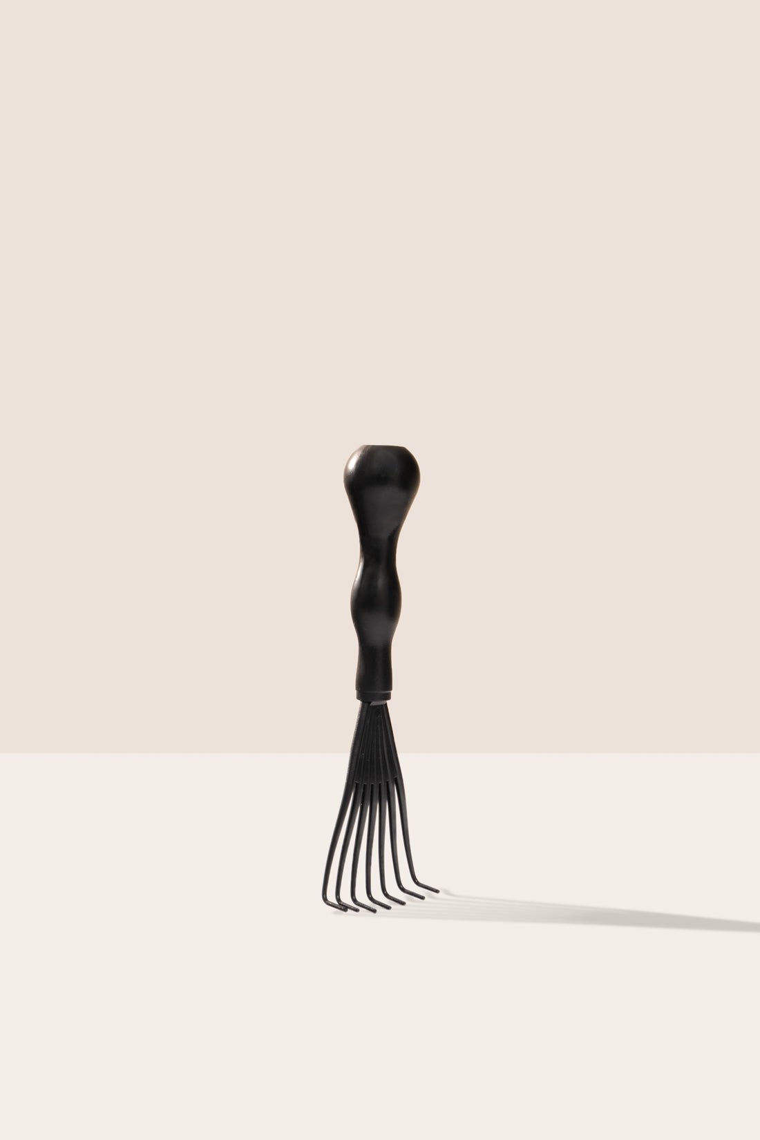 Essential Mikah Hairbrush Cleaner – Keep Your Brush Fresh